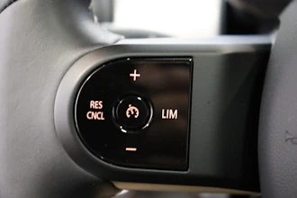 https://vehicle.imgix.net/4317163/3ce10819-09a8-41d1-b44a-9e1461c38617.JPG