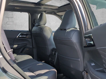 MITSUBISHI OUTLANDER 13