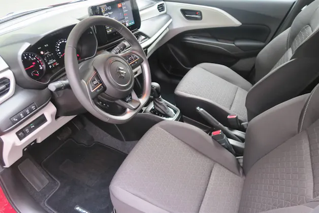 Suzuki Swift 1.2 Sakura Hybrid