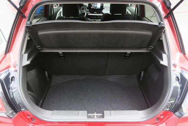 Suzuki Swift 1.2 Sakura Hybrid