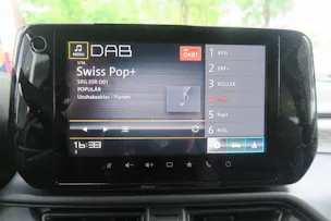 Suzuki Swift 1.2 Sakura Hybrid