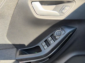 https://vehicle.imgix.net/4317229/ca154d52-d5c9-4d69-82fb-caeb70f497be.jpg