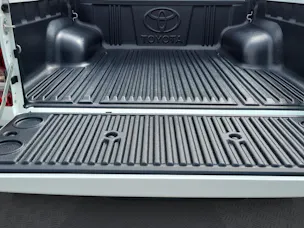 Toyota Hilux Double Cab.-Pick-up 2.8 Invincible AWD