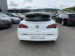 Opel Astra GTC 2.0i Turbo OPC S/S