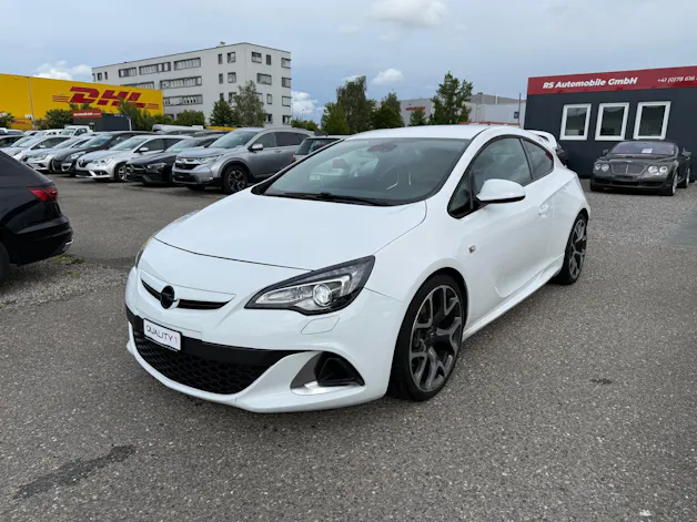 Opel Astra GTC 2.0i Turbo OPC S/S