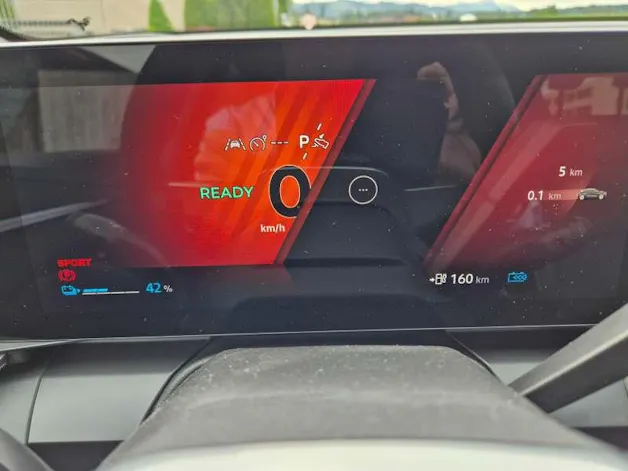 Renault Mégane E-Tech iconic