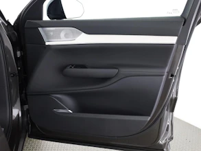 https://vehicle.imgix.net/4317347/36093f26-e24e-45be-8419-a6aa9a278c67.jpg
