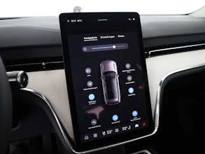 https://vehicle.imgix.net/4317347/9b2560df-cc83-4fce-8d49-a2c93edb761d.jpg