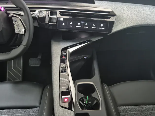 Peugeot 3008 e-Allure Premium AWD