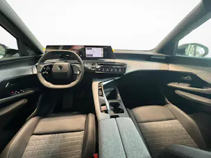 Peugeot 3008 e-Allure Premium AWD
