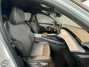 https://vehicle.imgix.net/4317363/ecd61a9c-7b02-4184-bec6-7701cfd345da.jpg