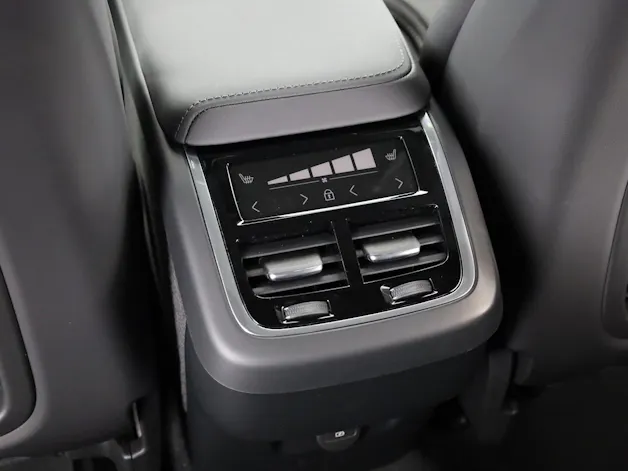 Volvo XC60 2.0 B5 MH Black Edition AWD