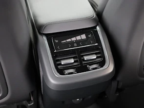 image du véhicule VOLVO XC60 2.0 B5 MH Black Edition AWD