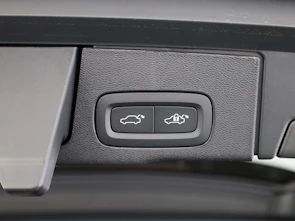 image du véhicule VOLVO XC60 2.0 B5 MH Black Edition AWD