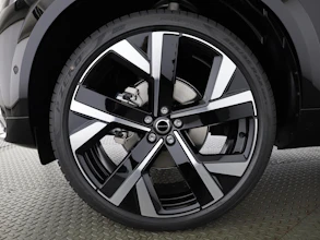 https://vehicle.imgix.net/4317379/6ecb28c2-056f-45c4-bb9a-f9de4bf48df5.jpg