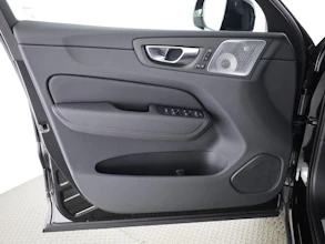 https://vehicle.imgix.net/4317379/945419d1-603d-498f-bd8a-5aee75ca8372.jpg