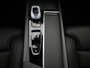 https://vehicle.imgix.net/4317379/9cd1dabb-8e10-414c-9520-25f623c94d28.jpg