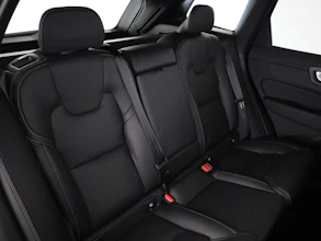 https://vehicle.imgix.net/4317379/c9a06459-5b3a-4d82-b3dd-9ac5522a869e.jpg