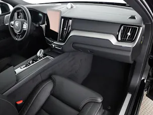Volvo XC60 2.0 B5 MH Black Edition AWD