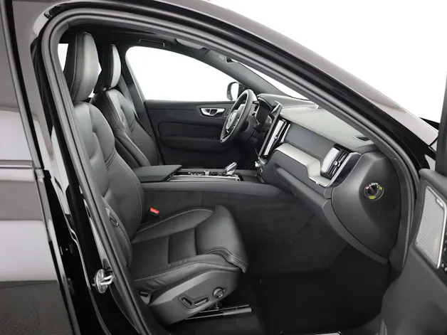 Volvo XC60 2.0 B5 MH Black Edition AWD