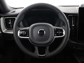 https://vehicle.imgix.net/4317379/fde56a70-1893-4466-8ae7-f5e2e8703edf.jpg