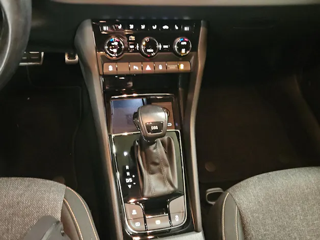 Škoda Karoq 1.5 TSI Ambition DSG