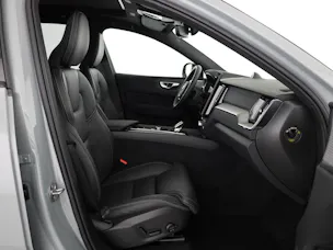 VOLVO XC60 2.0 B5 MH Ultra Dark AWD