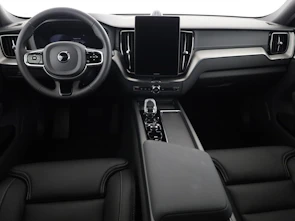 Fahrzeugbild VOLVO XC60 2.0 B5 MH Ultra Dark AWD