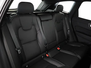 Fahrzeugbild VOLVO XC60 2.0 B5 MH Ultra Dark AWD