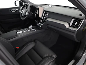 Fahrzeugbild VOLVO XC60 2.0 B5 MH Ultra Dark AWD