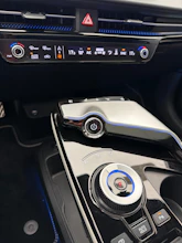 https://vehicle.imgix.net/4317428/6aef33d3-4b73-48b7-a4e3-e8c013d34932.jpg