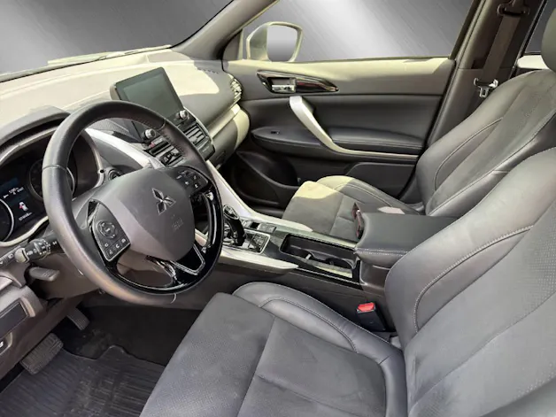 Mitsubishi Eclipse Cross 2.4 PHEV Intense 4x4 **inkl. AHK**
