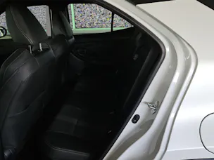 Toyota Yaris Cross 1.5 VVT-i HSD Adventure AWD-i
