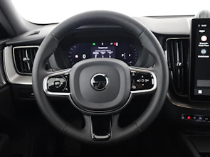 Fahrzeugbild VOLVO XC60 2.0 B5 MH Black Edition AWD