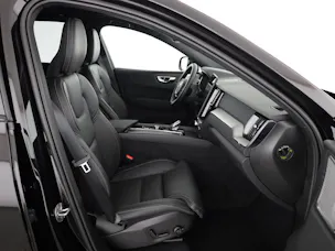 VOLVO XC60 2.0 B5 MH Black Edition AWD