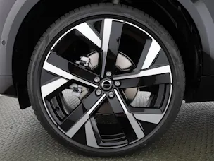 VOLVO XC60 2.0 B5 MH Black Edition AWD