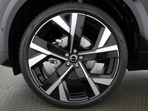Fahrzeugbild VOLVO XC60 2.0 B5 MH Black Edition AWD