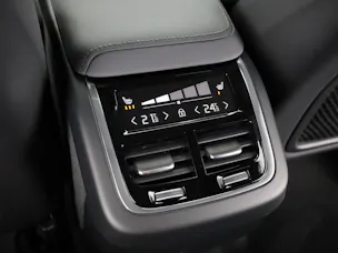 VOLVO XC60 2.0 B5 MH Black Edition AWD