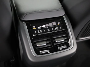 https://vehicle.imgix.net/4317495/7286cfc1-e7d2-4537-9e4c-a54ec0413d53.jpg