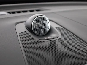 https://vehicle.imgix.net/4317495/df1b21b3-05a9-43c7-83aa-af91cddf51a1.jpg