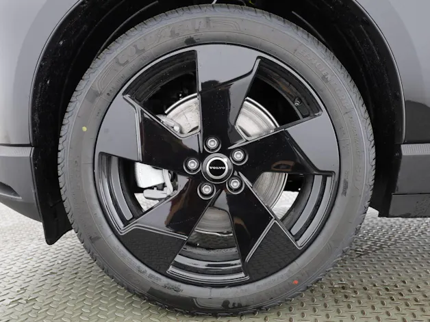 VOLVO EX30 E60 Twin Ultra Performance Sw. Black Ed. AWD