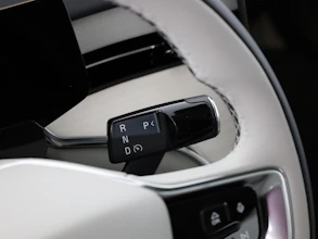 https://vehicle.imgix.net/4317512/06cb8f70-3b35-4934-945e-4a7215c06ec7.jpg