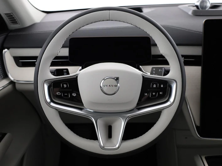 image du véhicule VOLVO EX 90