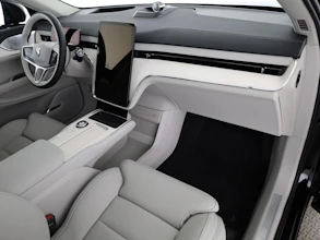 https://vehicle.imgix.net/4317512/5fce28e4-90c8-4c5d-ac78-ec01e0707408.jpg