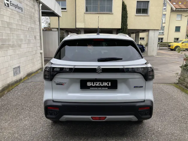Suzuki S-Cross 1.5 Piz Sulai Top Hybrid 4x4