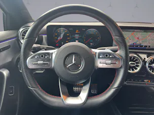 Mercedes-Benz A 250 e AMG Line