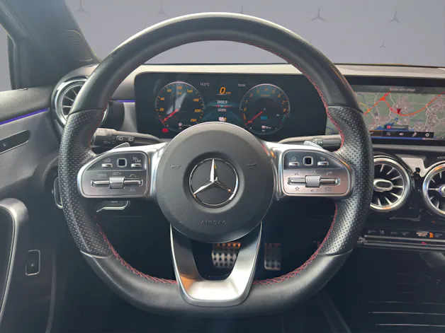 Mercedes-Benz A 250 e AMG Line