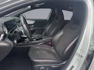 Mercedes-Benz A 250 e AMG Line
