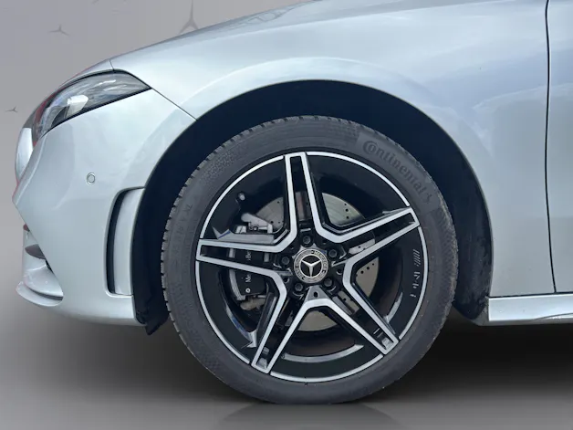Mercedes-Benz A 250 e AMG Line