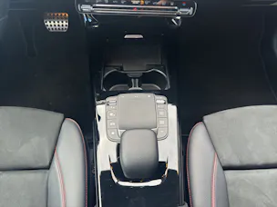 Mercedes-Benz A 250 e AMG Line